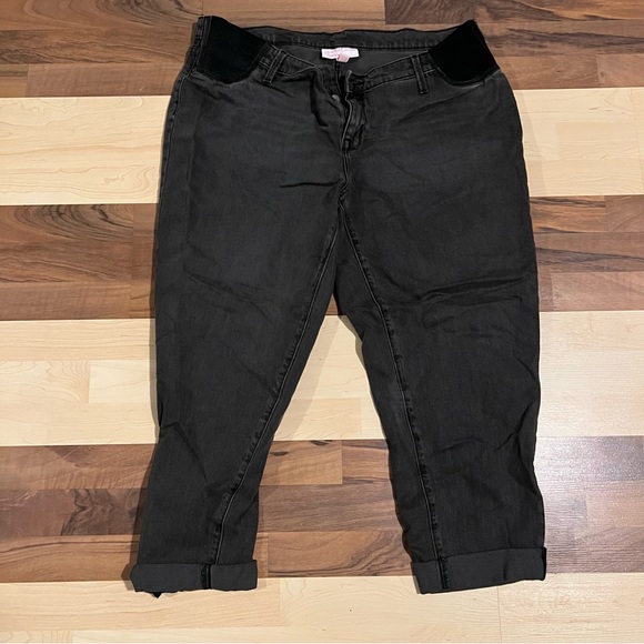 Isabel Maternity Boyfriend Jeans - Picture 1 of 5